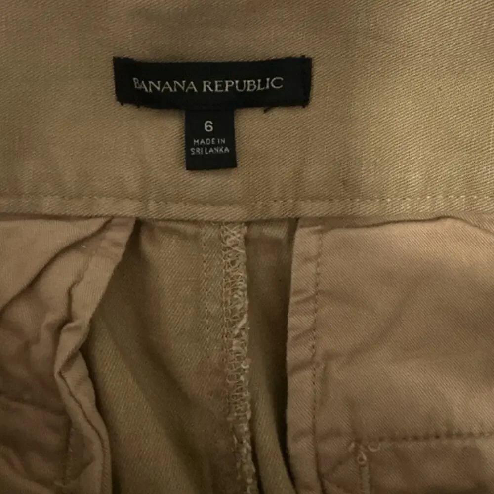 Banana Republic Heritage Explorer Cargo Pants Khaki Pleated Buckle Women 6